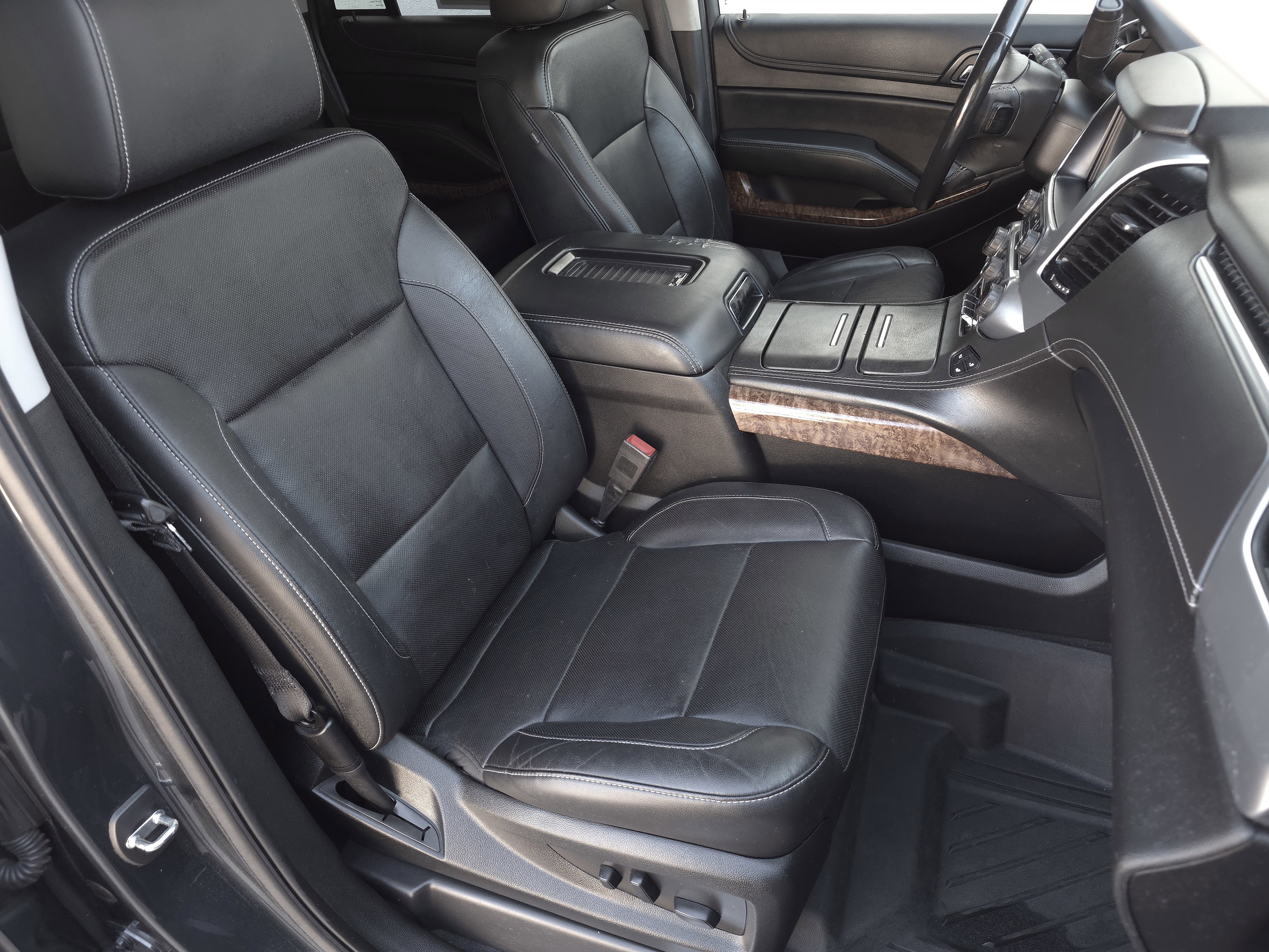 Used 2020 Chevrolet Tahoe Premier w/ RST 6.2L Performance Edition image 46