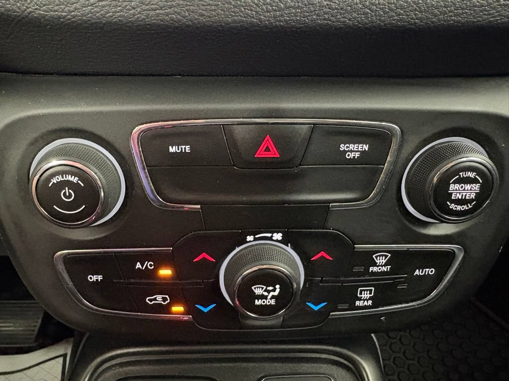 Used 2020 Jeep Compass Trailhawk AWD/4WD image 26