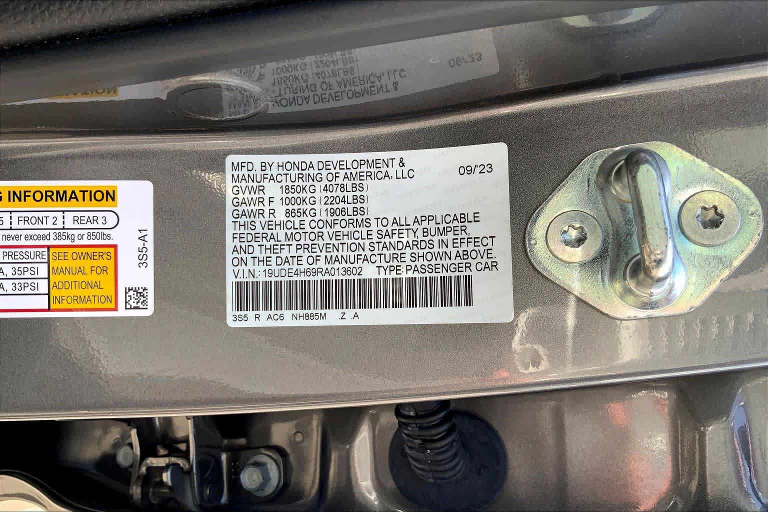 Used 2024 Acura Integra A-Spec w/ Technology Package FWD image 35