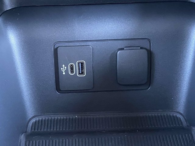New 2026 Ford Explorer Active w/ Active Comfort Package AWD/4WD image 13