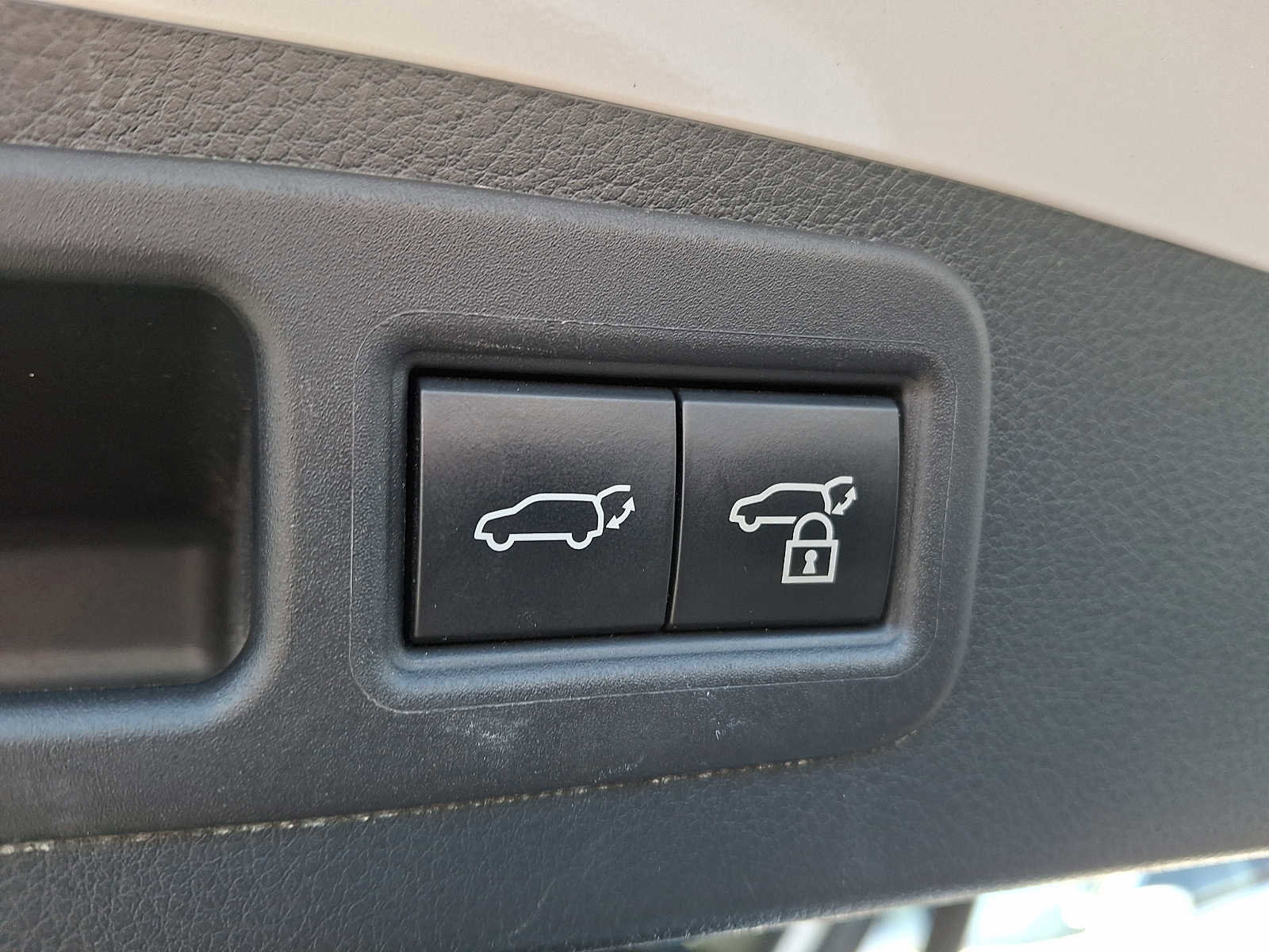 Used 2024 Lexus RX 350 Premium w/ Accessory Package (Z1) image 26