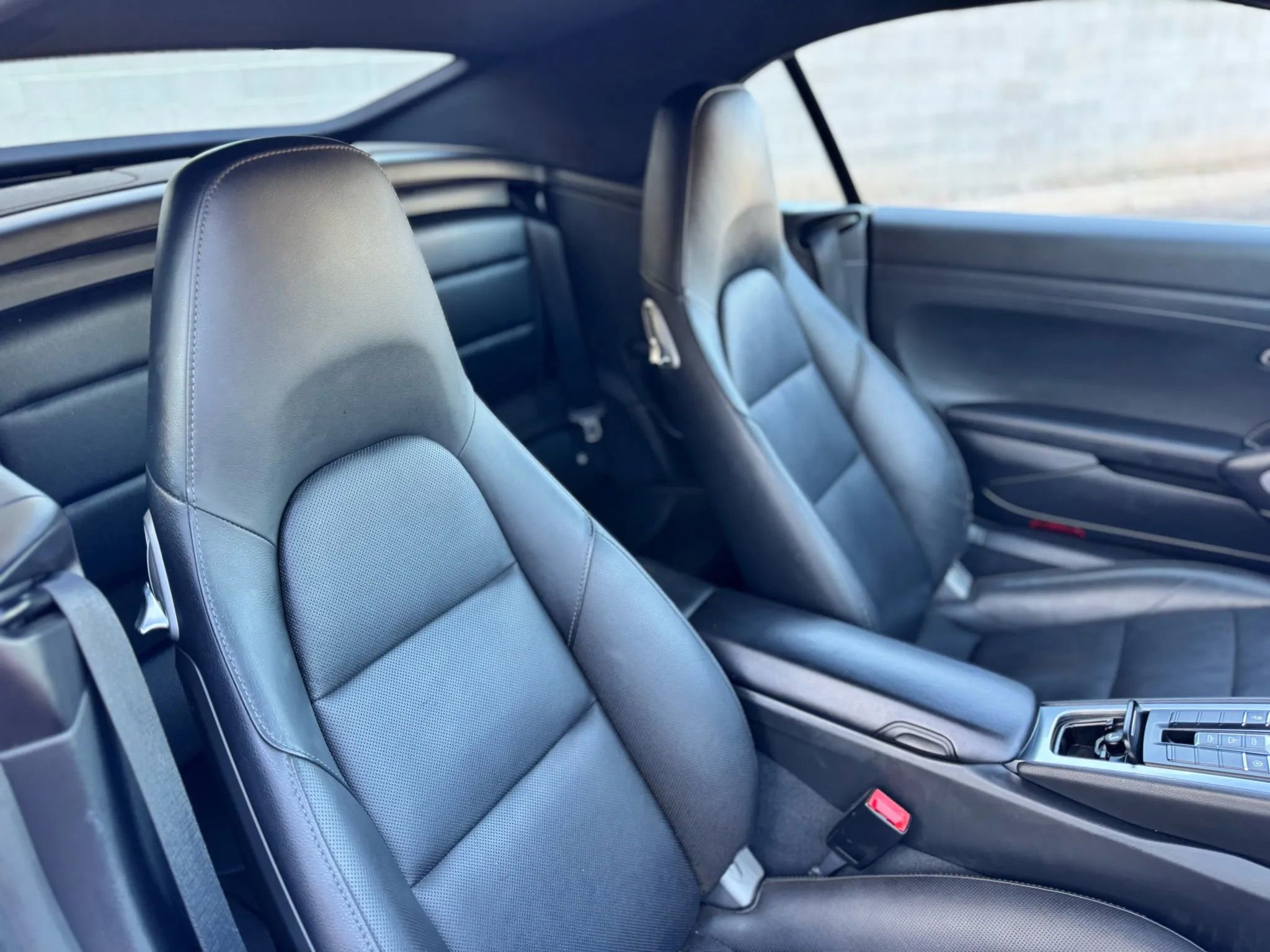 Used 2016 Porsche 911 Carrera image 18