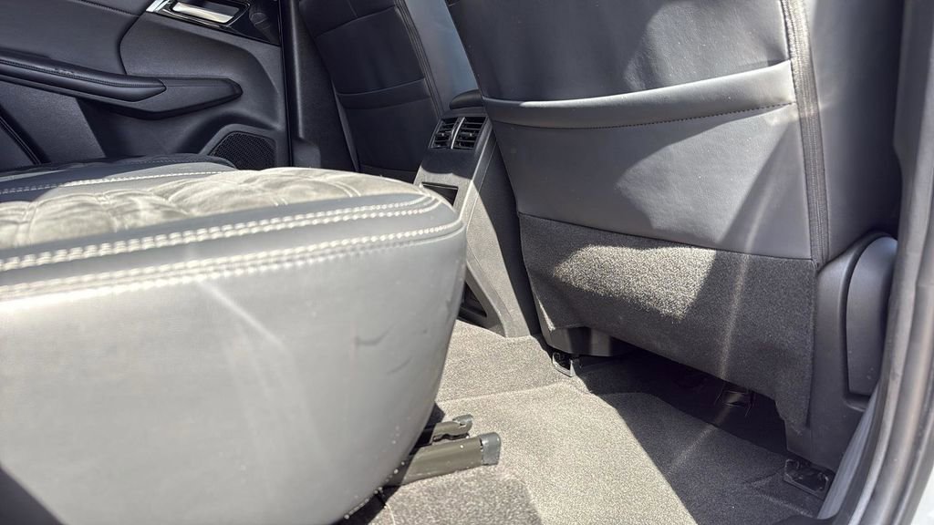 Used 2024 Mitsubishi Outlander SE Black Edition AWD/4WD image 28