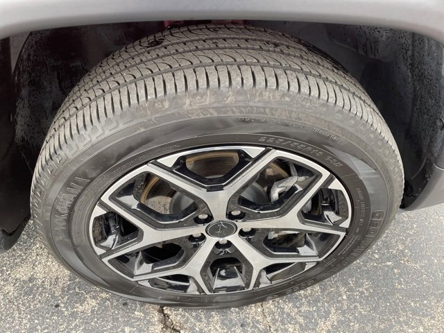 Used 2025 Jeep Compass Limited image 17