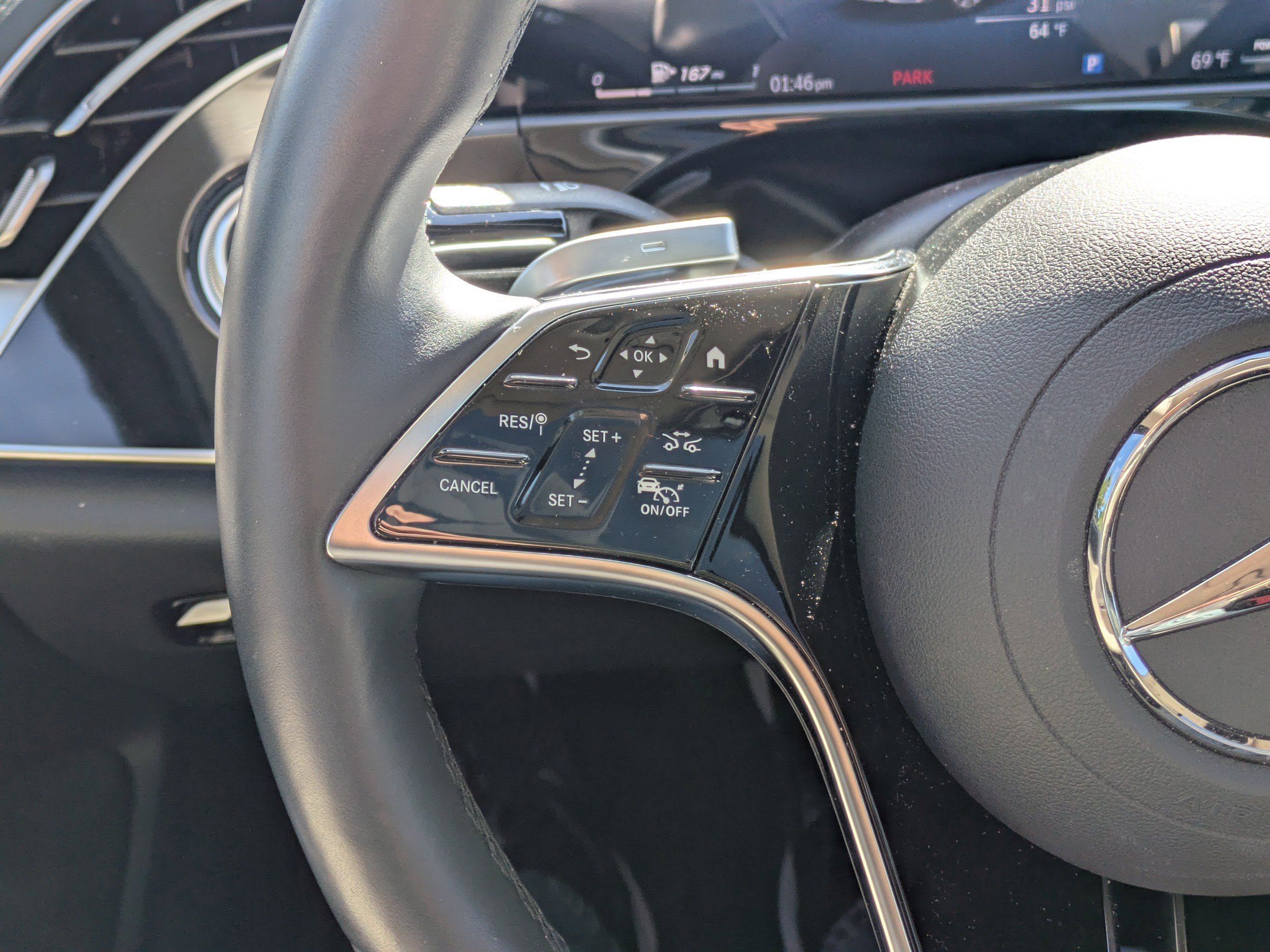 Used 2025 Mercedes-Benz E 350 4MATIC Sedan image 17