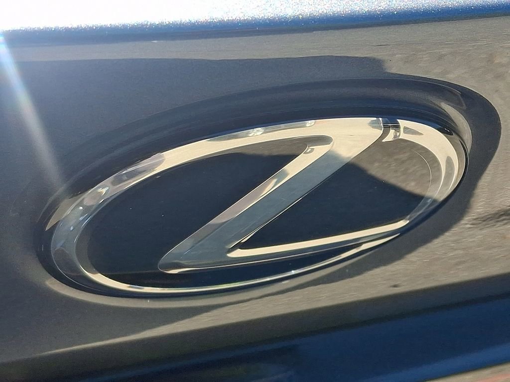 Used 2021 Lexus IS 300 AWD image 29