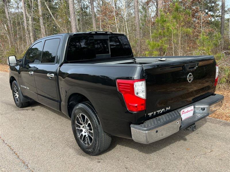 Used 2020 Nissan Titan SV w/ SV Convenience Package AWD/4WD image 7