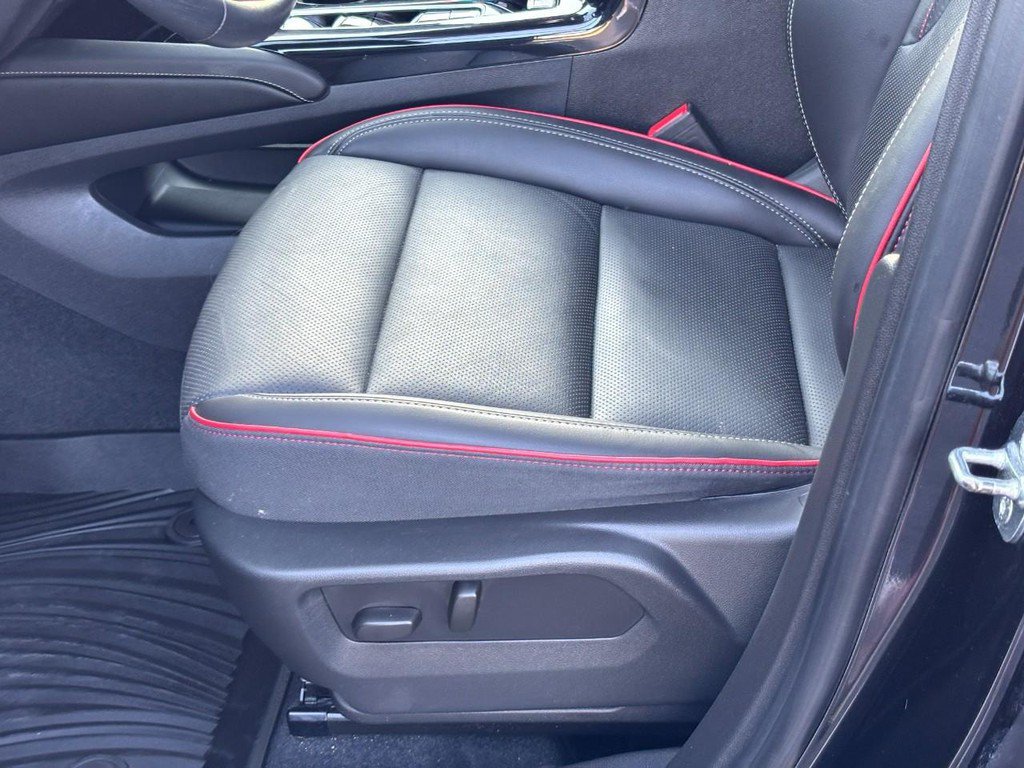 Used 2023 Buick Envision Essence w/ Sport Touring Package AWD/4WD image 15