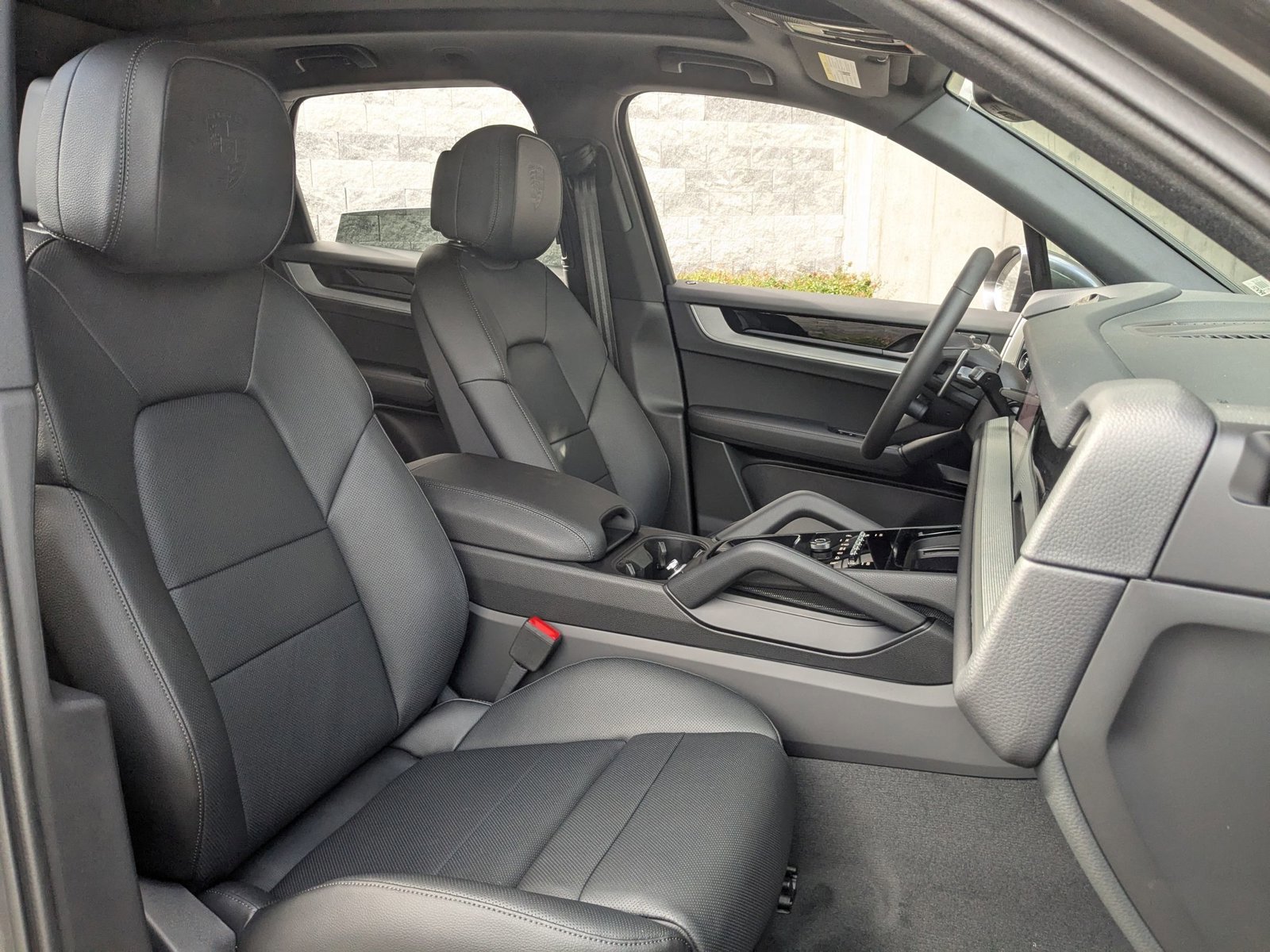 New 2026 Porsche Cayenne image 25