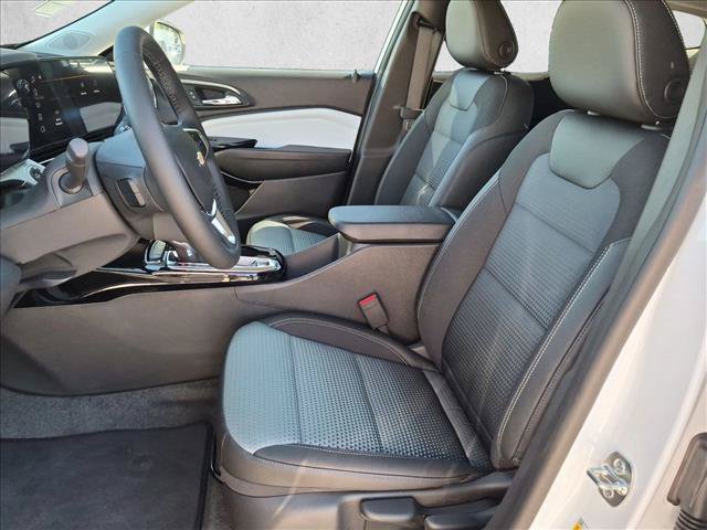 New 2026 Chevrolet Trax LT w/ Driver Confidence Package FWD image 4