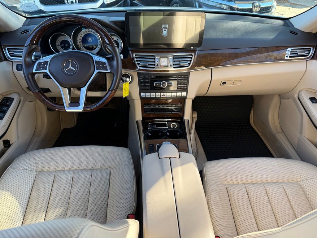 Used 2014 Mercedes-Benz E 550 4MATIC Sedan image 15