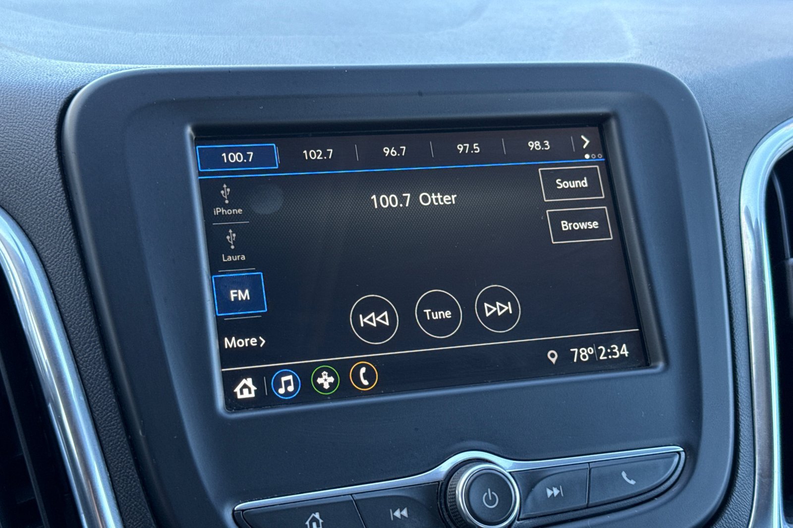 Used 2019 Chevrolet Equinox LS AWD/4WD image 18