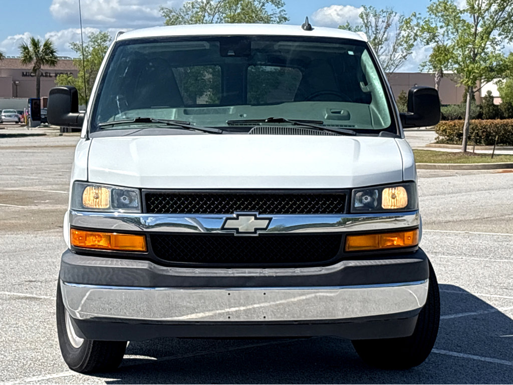 Used 2019 Chevrolet Express 3500 LT w/ LT Preferred Equipment Group image 2