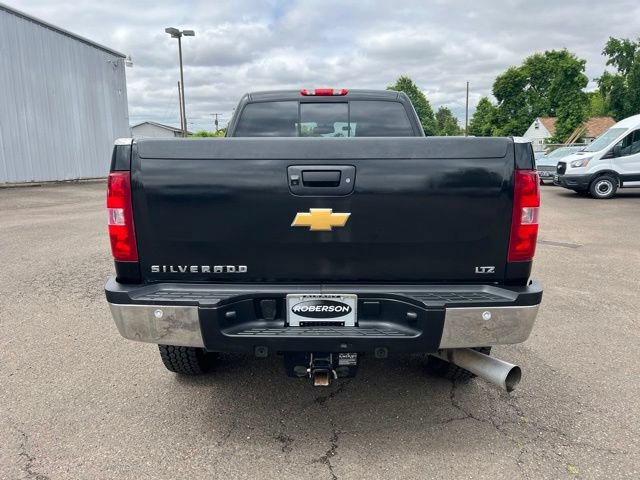 Used 2012 Chevrolet Silverado 2500 LTZ w/ LTZ Plus Package AWD/4WD image 4