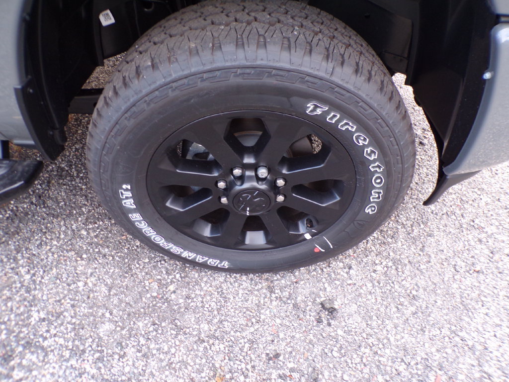 New 2026 RAM 2500 Big Horn AWD/4WD image 4