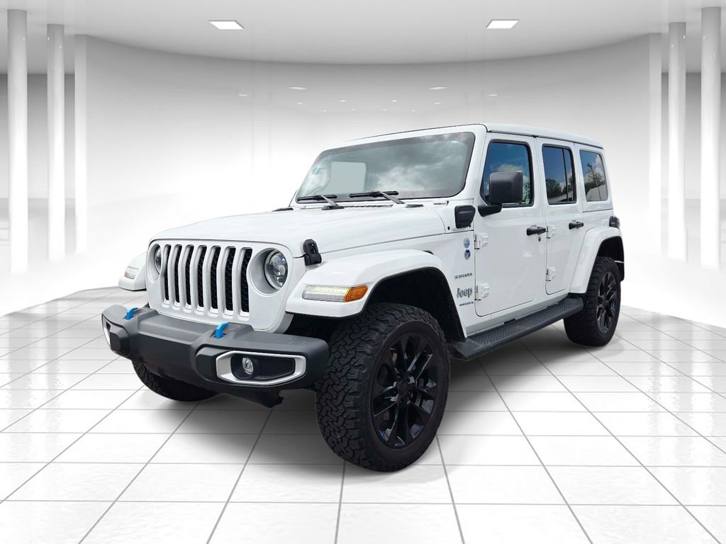 Used 2023 Jeep Wrangler Unlimited Sahara w/ Cold Weather Group AWD/4WD image 7