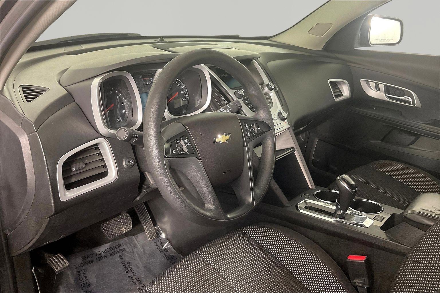 Used 2017 Chevrolet Equinox LS image 16