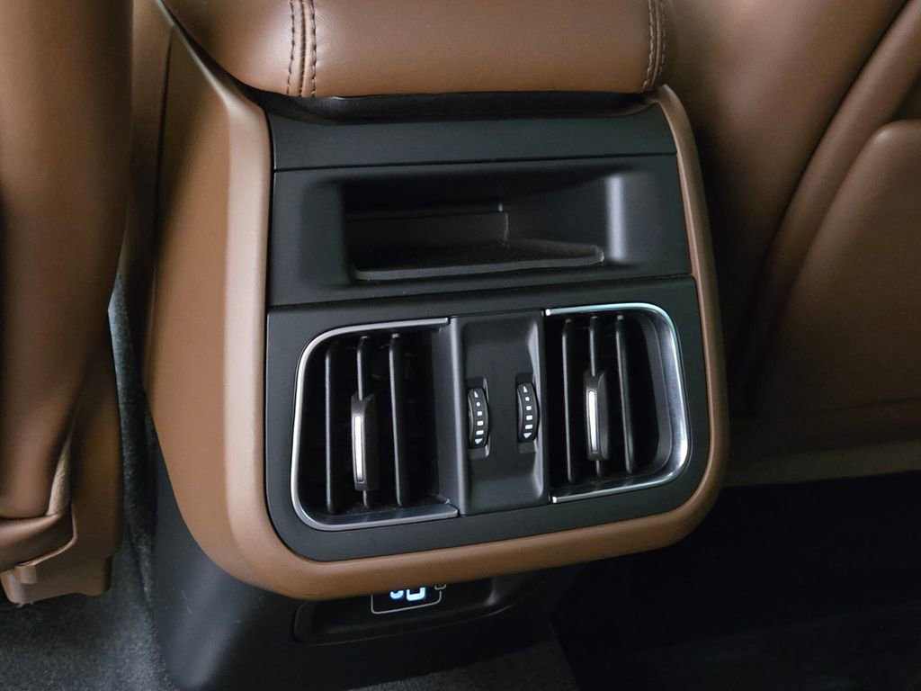 Certified 2023 Maserati Grecale GT image 20