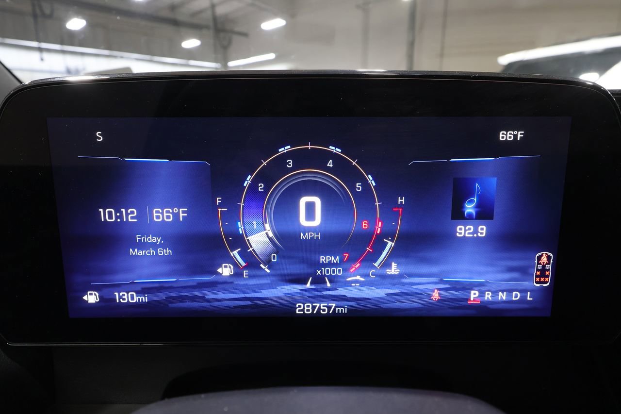 Certified 2025 Chevrolet Traverse LT image 11