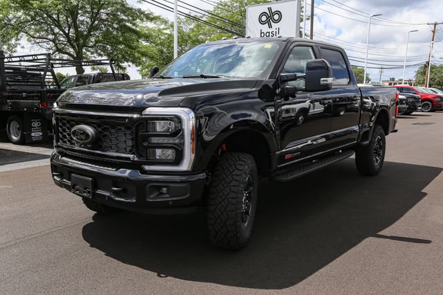 New 2026 Ford F350 Lariat w/ Tremor Off-Road Package AWD/4WD image 5