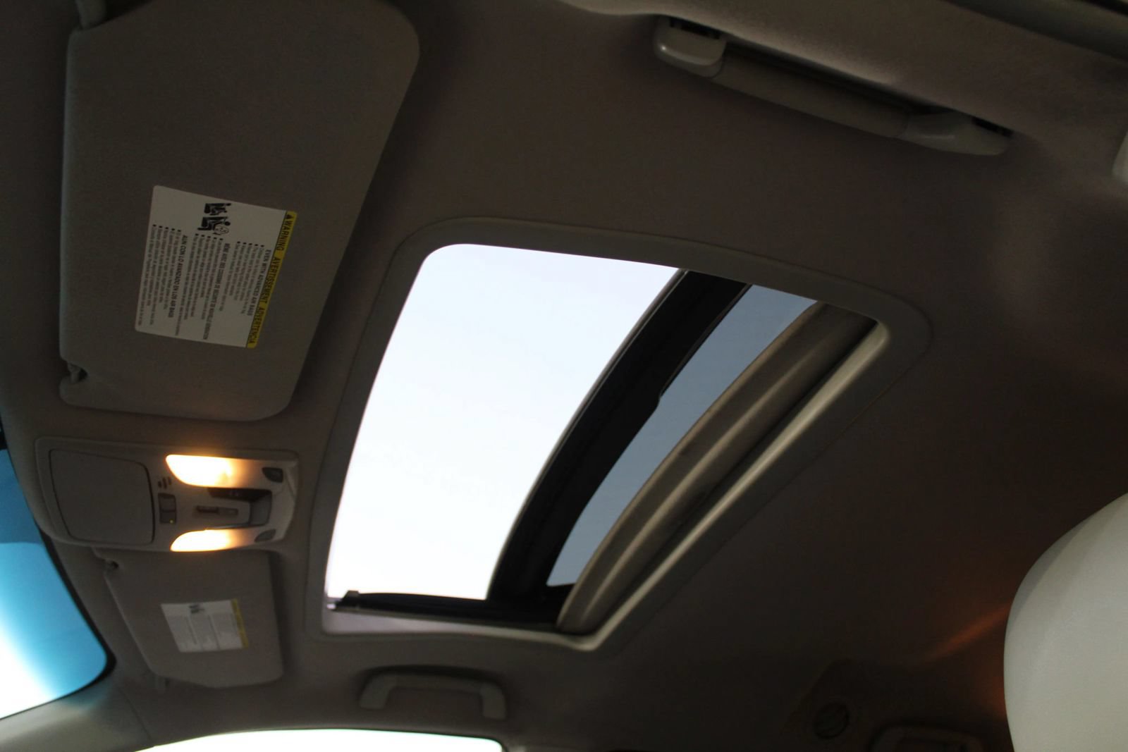 Used 2013 Toyota Sienna XLE FWD image 30