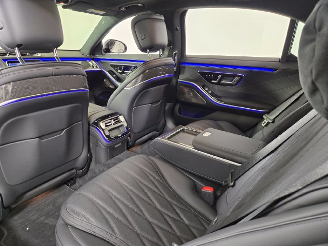 Used 2026 Mercedes-Benz S 63 AMG S image 23