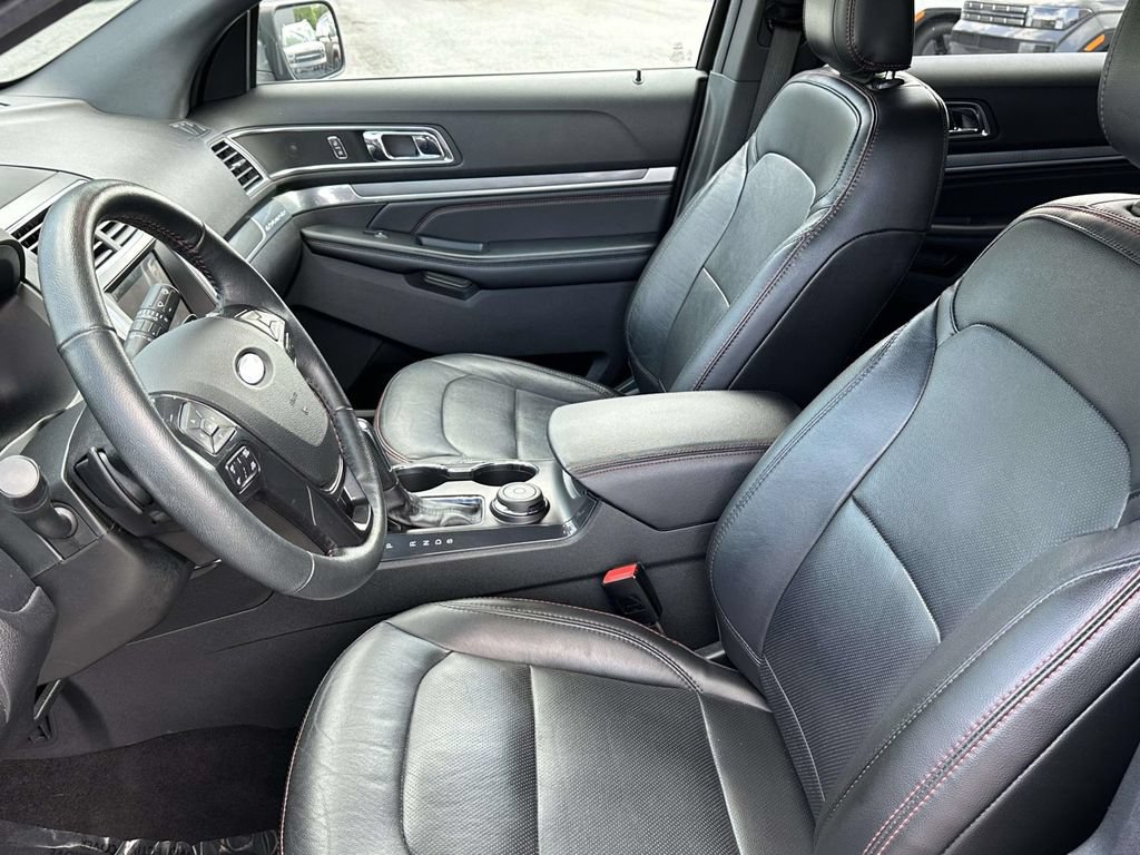 Certified 2019 Ford Explorer Sport w/ Ford Safe & Smart Package AWD/4WD image 17