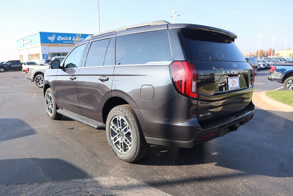 New 2025 Ford Expedition Active image 24
