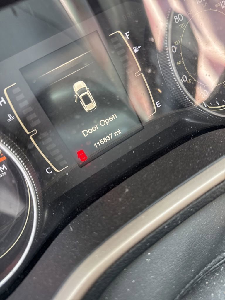 Used 2016 Jeep Cherokee Latitude image 5