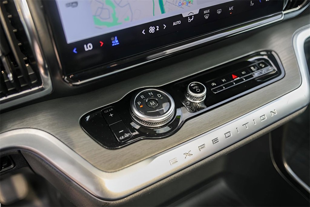 Used 2025 Ford Expedition Max Platinum w/ Driver's Package image 19