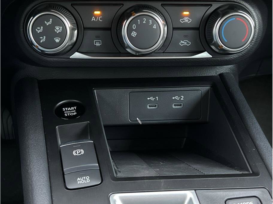 New 2026 Nissan Kicks S image 15