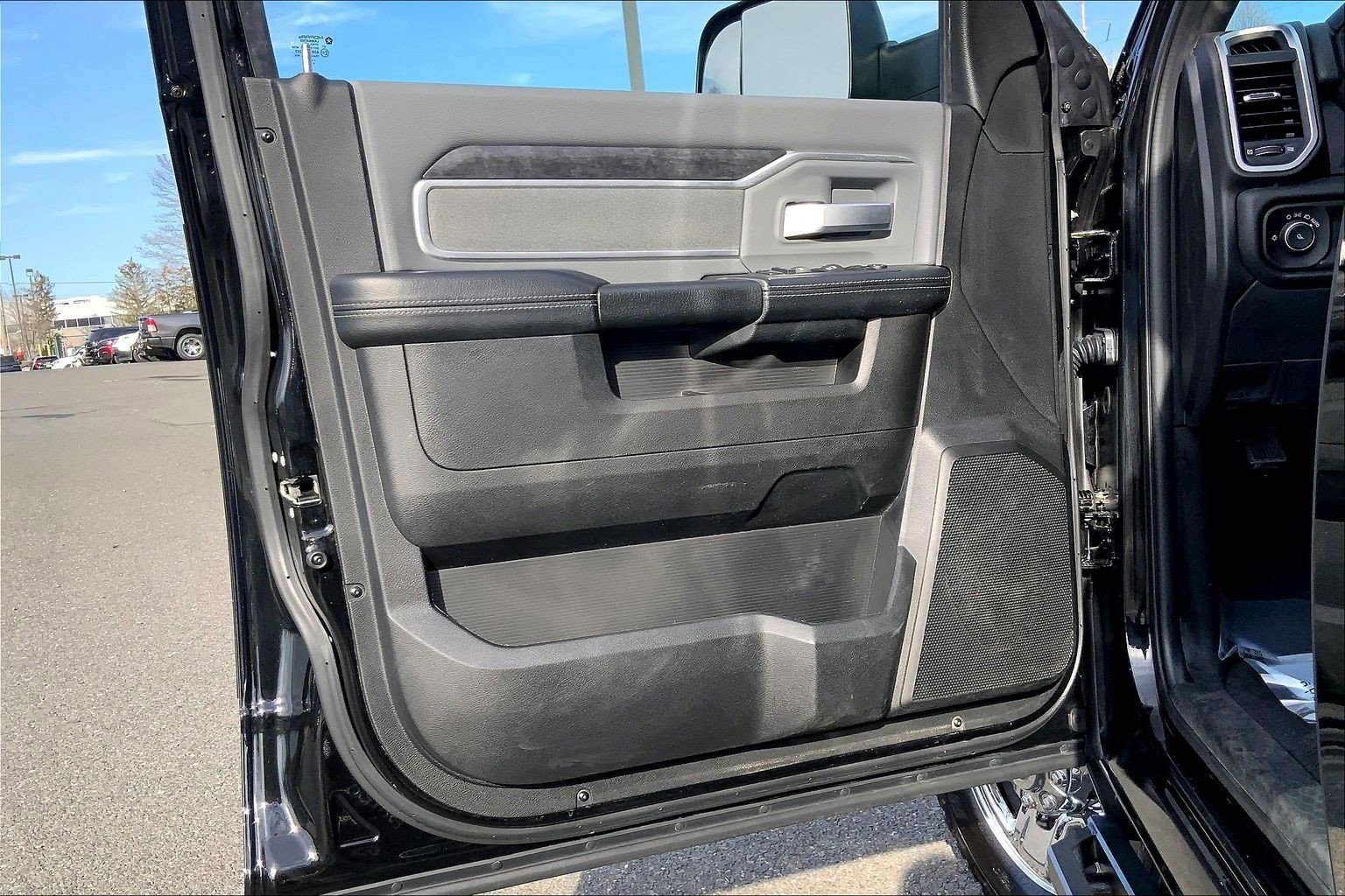 Certified 2022 RAM 2500 Big Horn w/ Snow Chief Group image 20