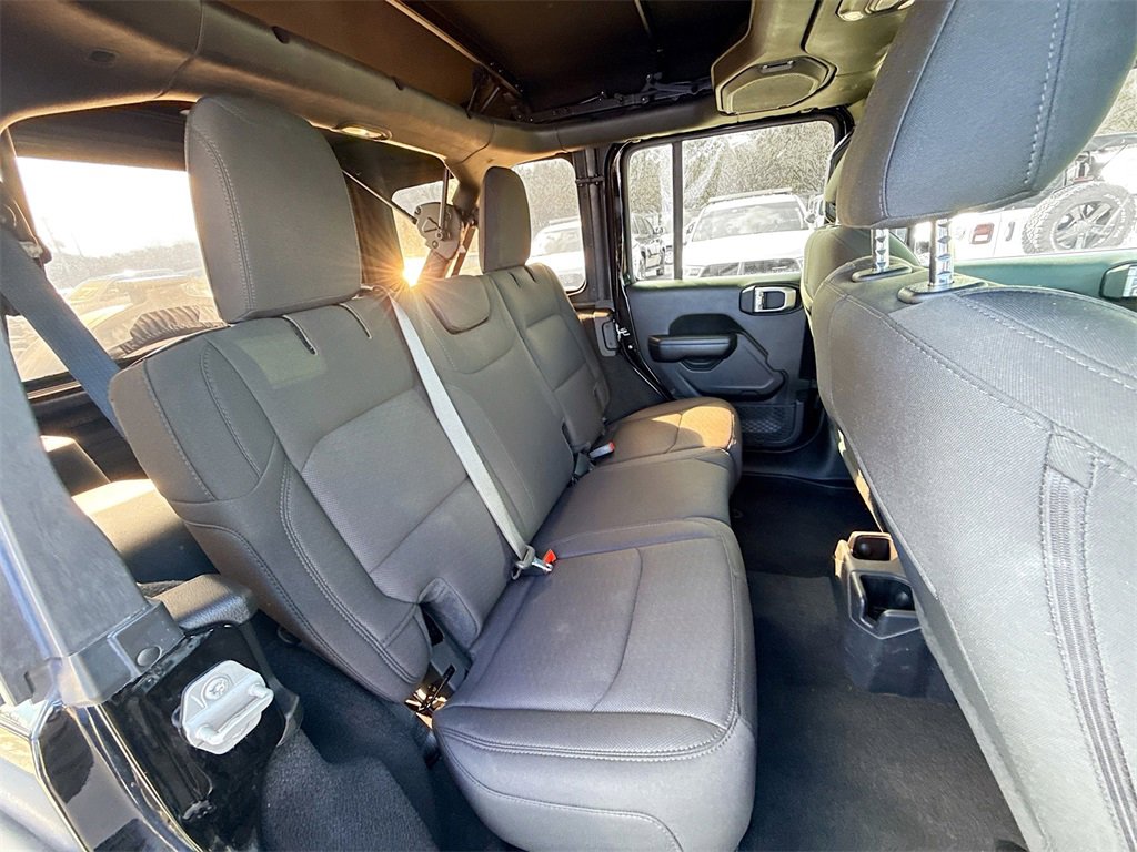 Used 2021 Jeep Wrangler Unlimited Sport image 31