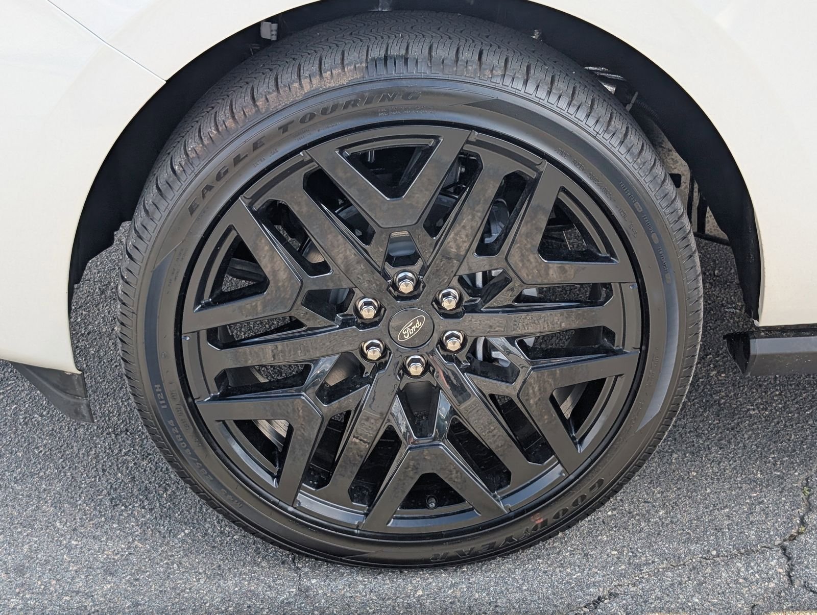 New 2026 Ford Expedition Platinum w/ Stealth Performance Package image 13