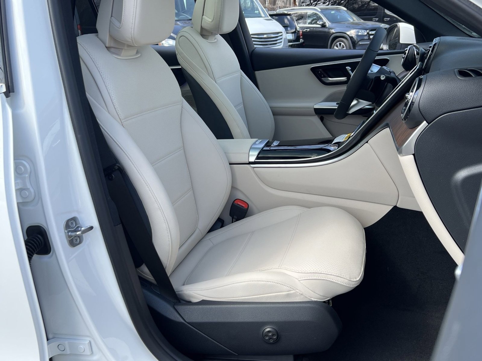 New 2026 Mercedes-Benz GLC 300 4MATIC image 26