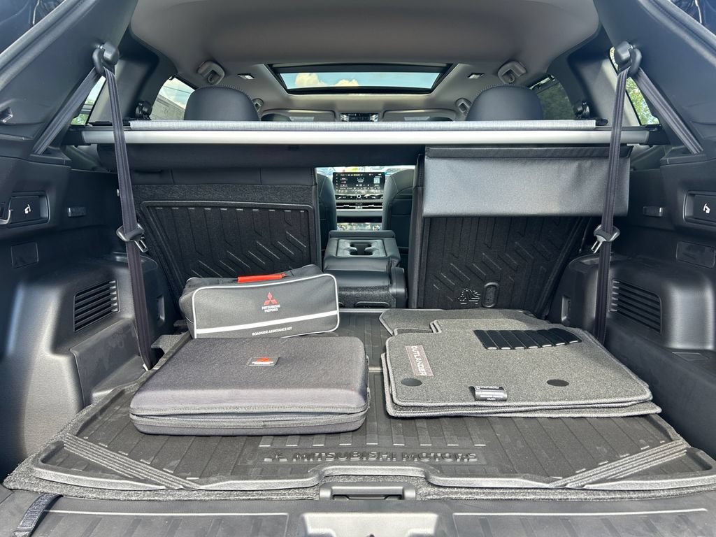 New 2026 Mitsubishi Outlander SEL FWD image 18