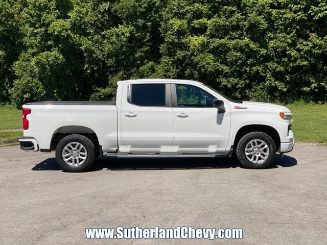 Used 2023 Chevrolet Silverado 1500 RST w/ Z71 Off-Road Package AWD/4WD image 8