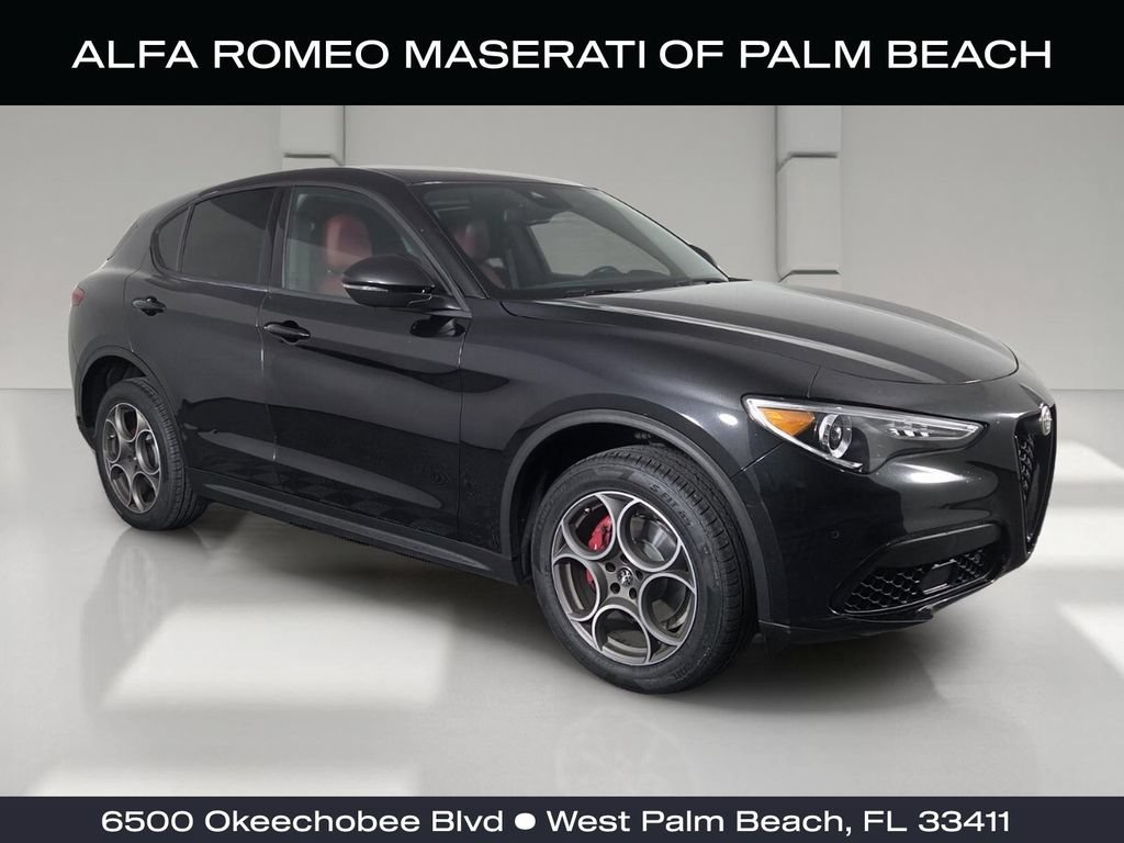 Used 2023 Alfa Romeo Stelvio Sprint RWD video 1