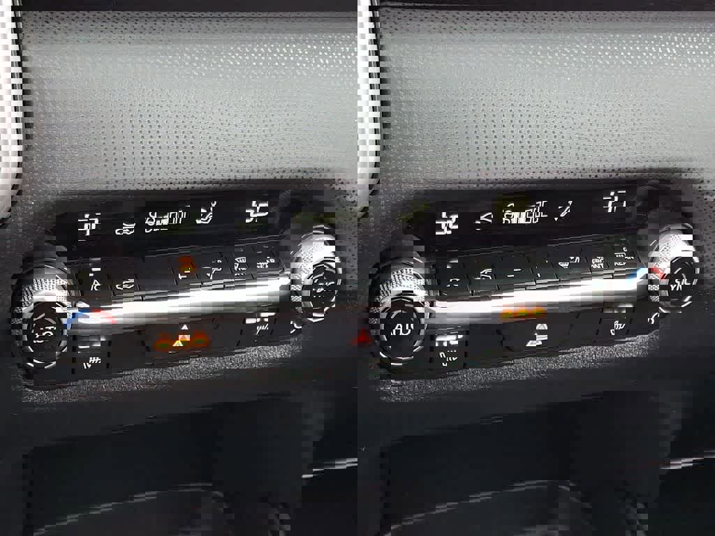 Used 2025 MAZDA CX-50 AWD 2.5 S w/ Preferred Package image 15