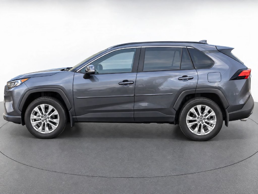 Used 2020 Toyota RAV4 XLE Premium AWD/4WD image 2