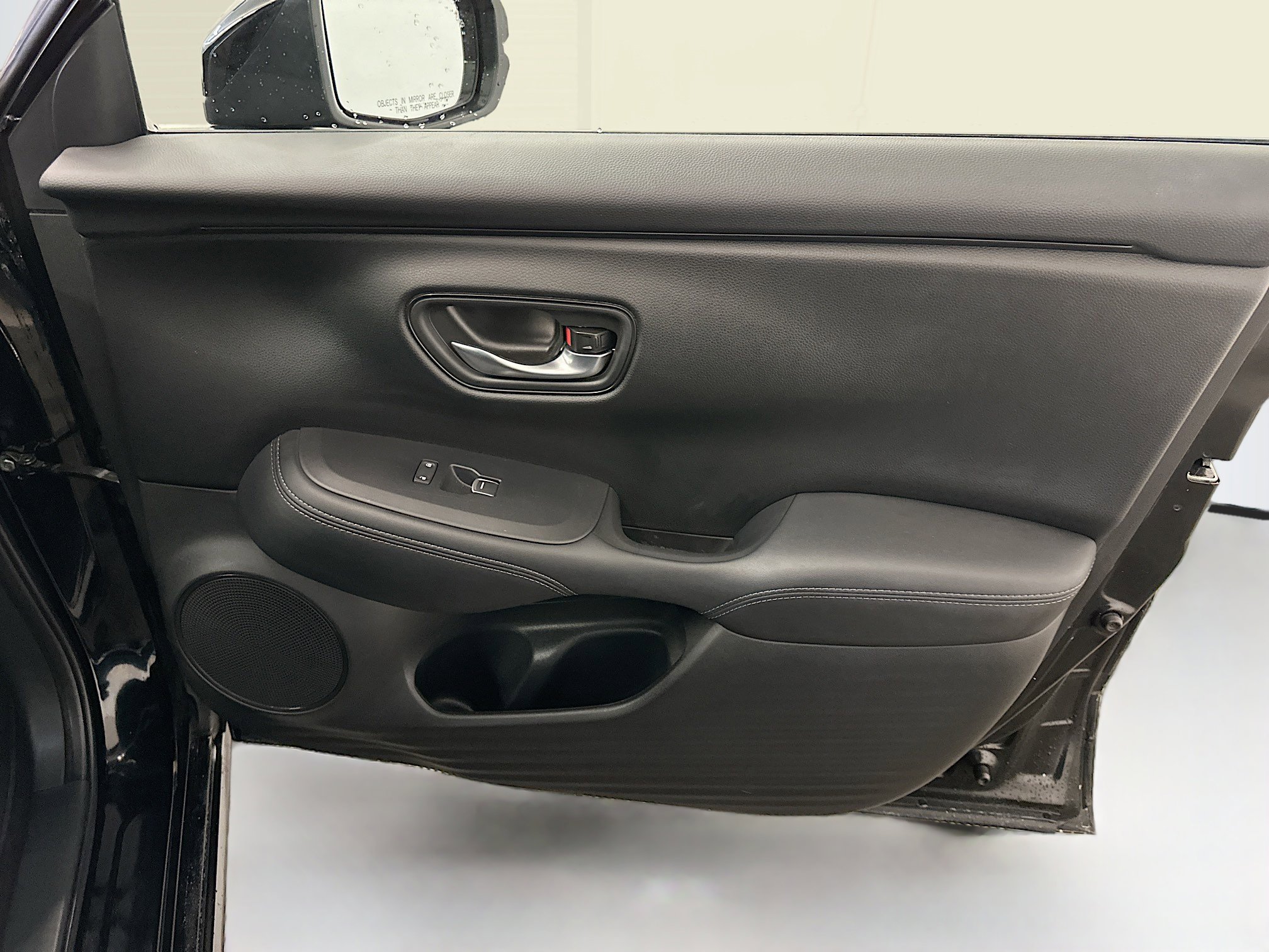 Used 2025 Honda HR-V EX-L image 33
