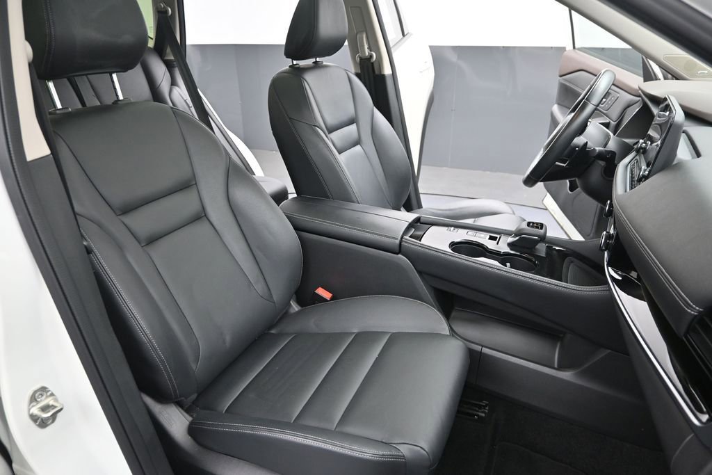 Used 2023 Nissan Rogue SL w/ SL Premium Package FWD image 27