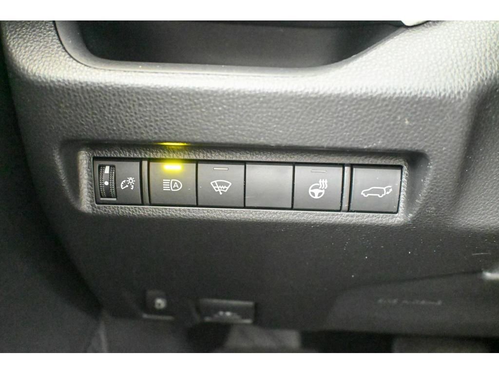 Used 2022 Toyota RAV4 XLE w/ Convenience Package image 38