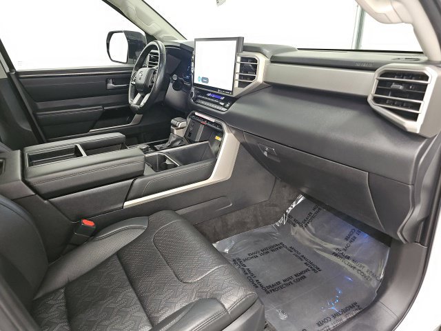 Used 2024 Toyota Tundra Limited AWD/4WD image 38