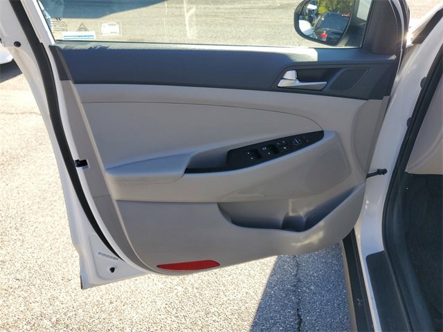 Used 2019 Hyundai Tucson SE image 8