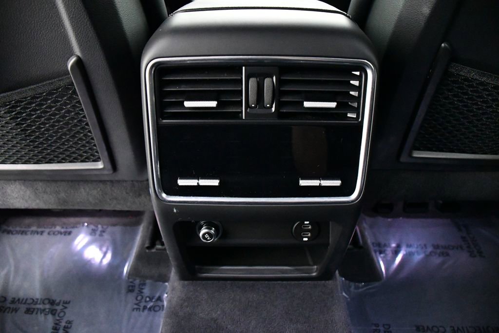 Used 2023 Porsche Cayenne AWD/4WD image 20
