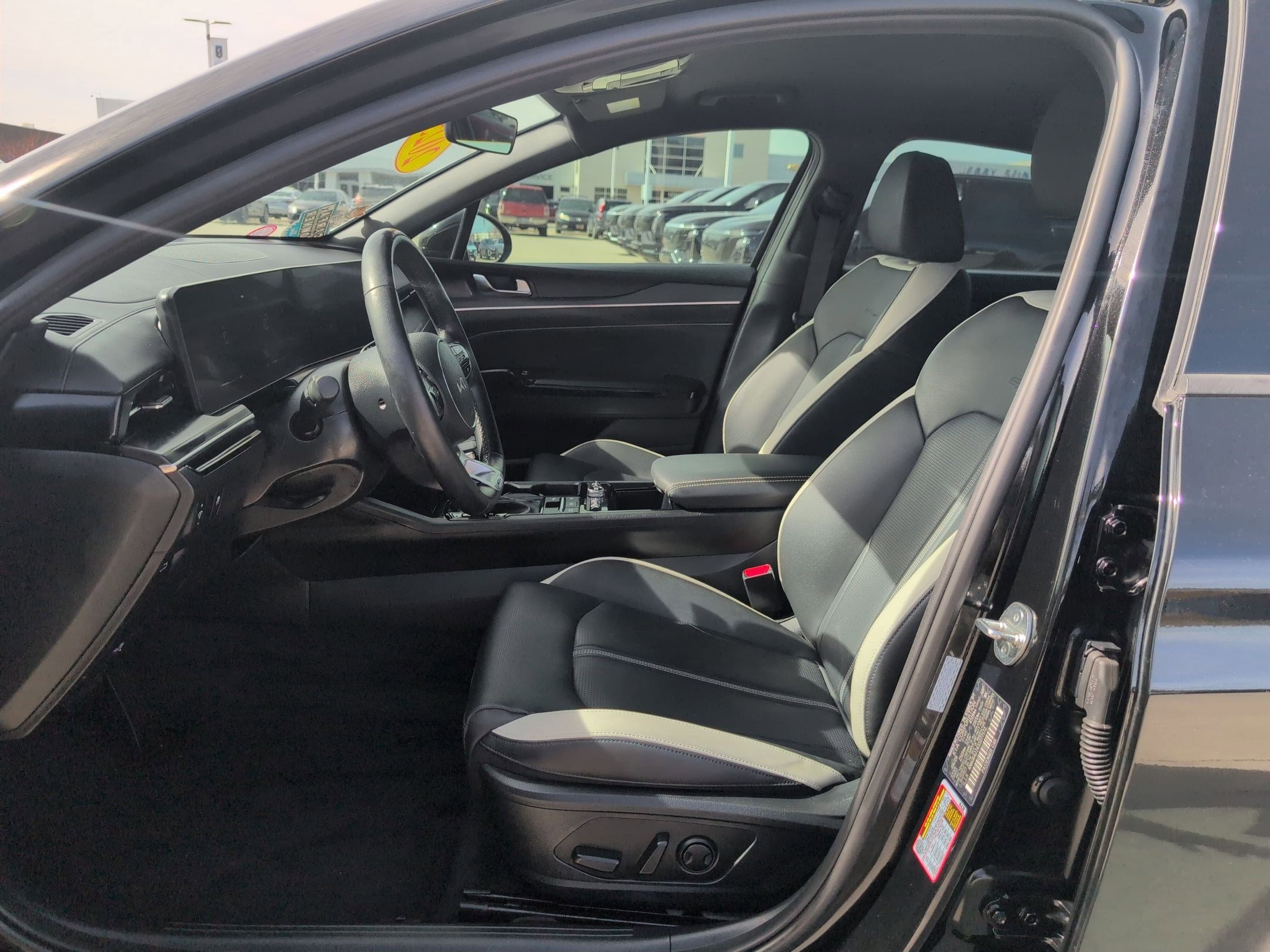 Certified 2025 Kia K5 GT-Line image 25