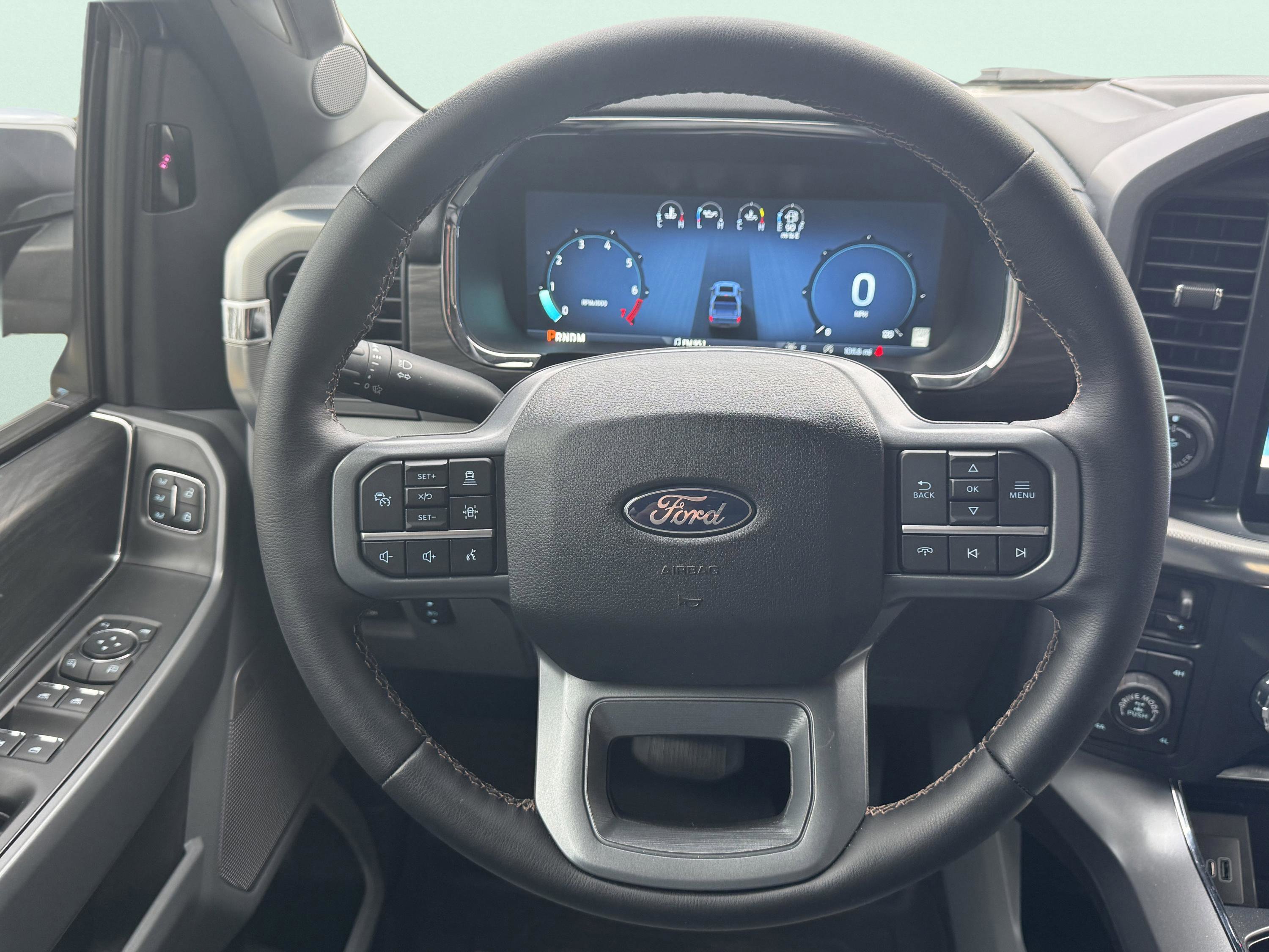 Used 2025 Ford F150 Lariat w/ Equipment Group 501A Mid image 16