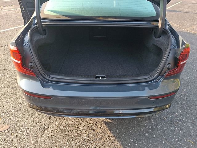 Used 2024 Volvo S60 B5 Plus AWD/4WD image 29