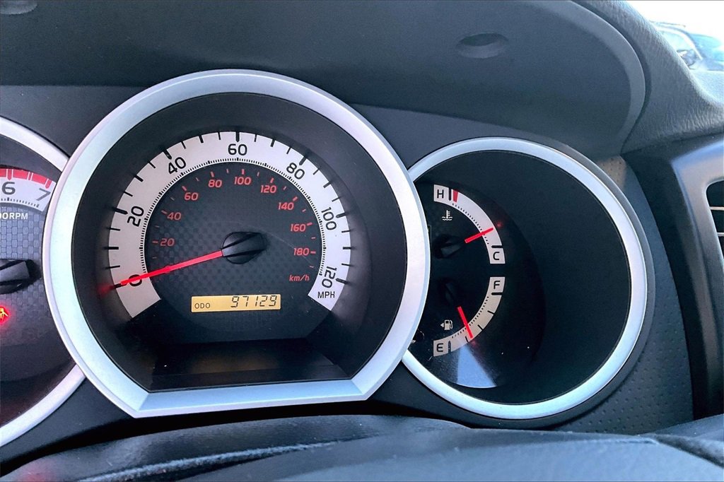 Used 2015 Toyota Tacoma 4x4 Access Cab video 2